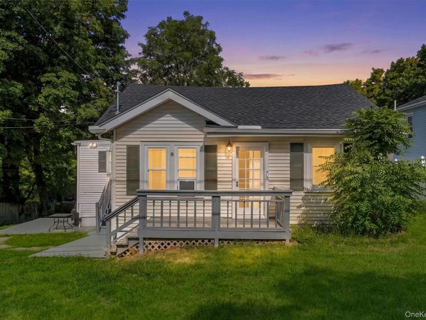 8 Huntington Road, Carmel, NY 10512