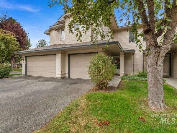 5852 N Cobbler Lane, Boise, ID 83703