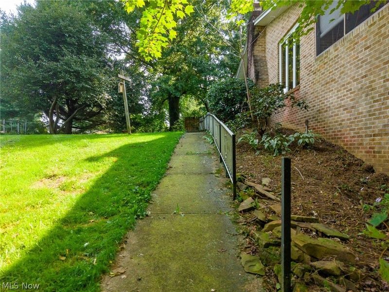 10010 W High Street, Orrville, OH 44667 Photo 8