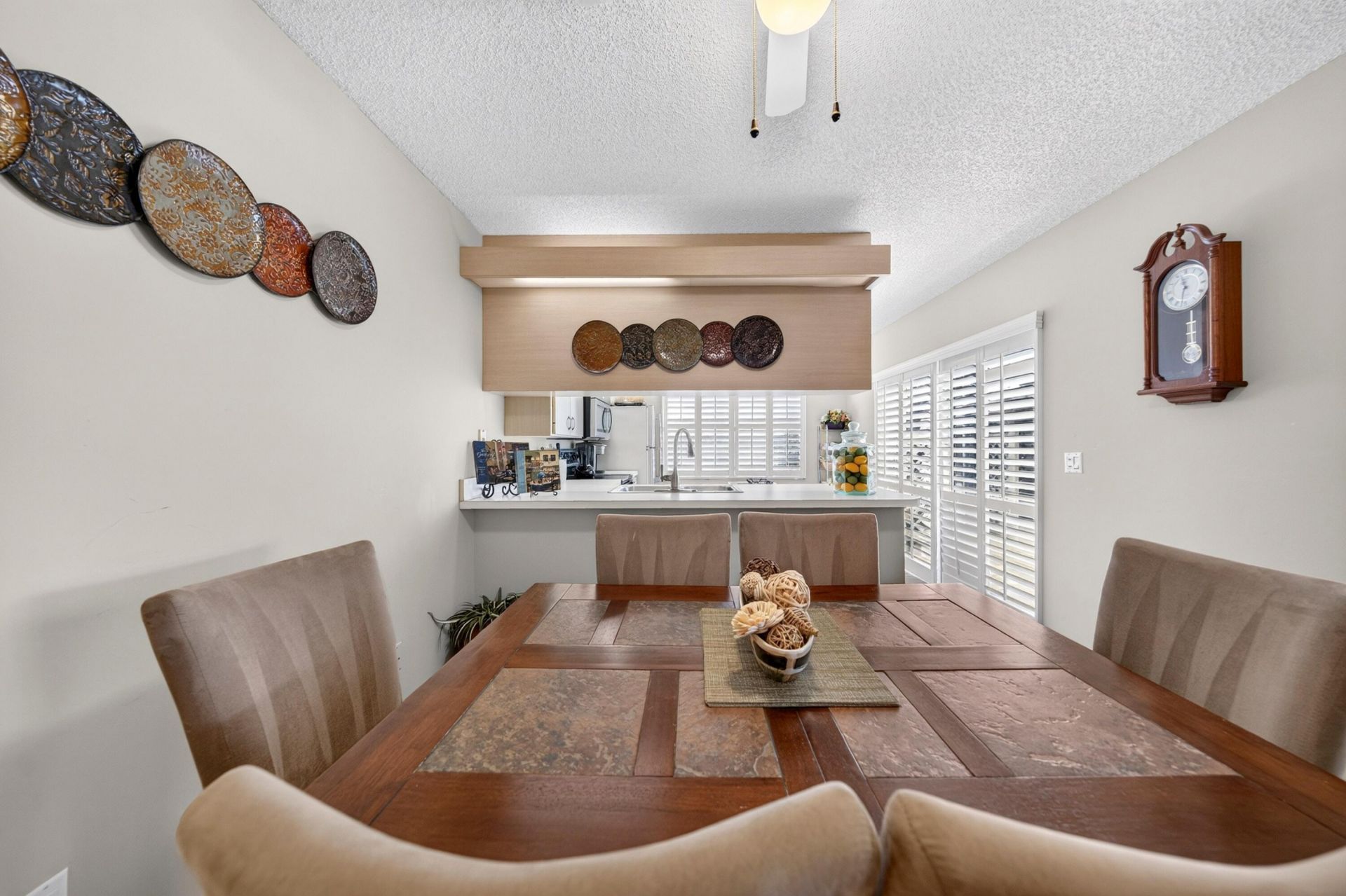 42 Essex Court, Unit B, Royal Palm Beach, FL 33411 Photo