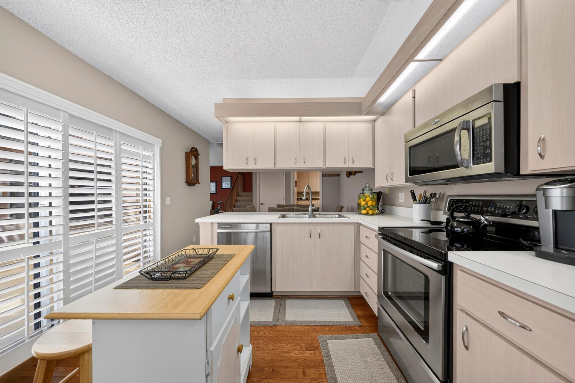 42 Essex Court, Unit B, Royal Palm Beach, FL 33411 Photo