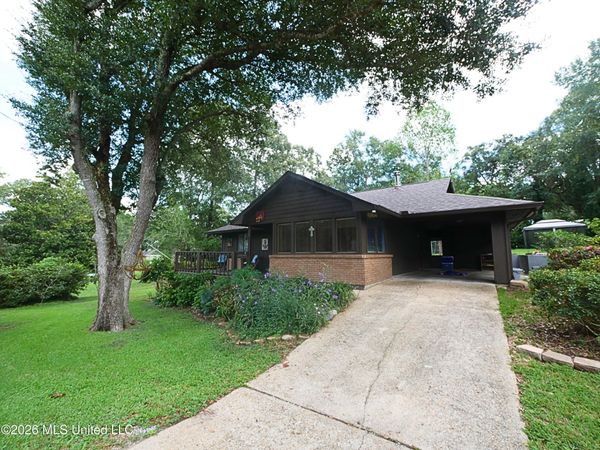 9936 Ana Hulu Street, Diamondhead, MS 39525