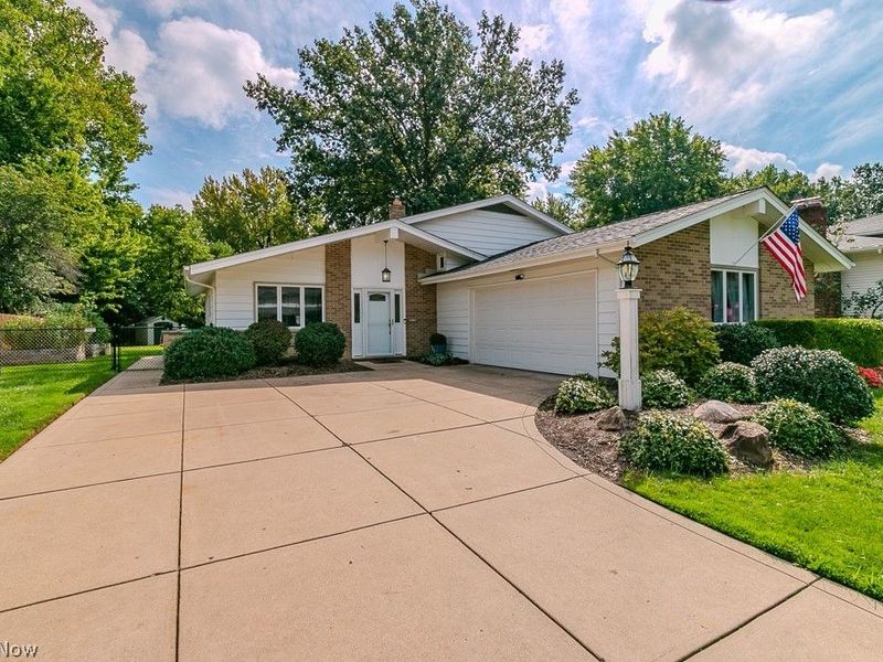 7085 Hoover Drive, Mentor, OH 44060 Photo 1