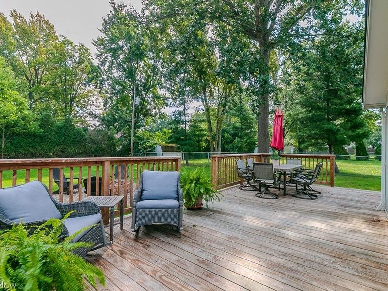 7085 Hoover Drive, Mentor, OH 44060 Photo 11