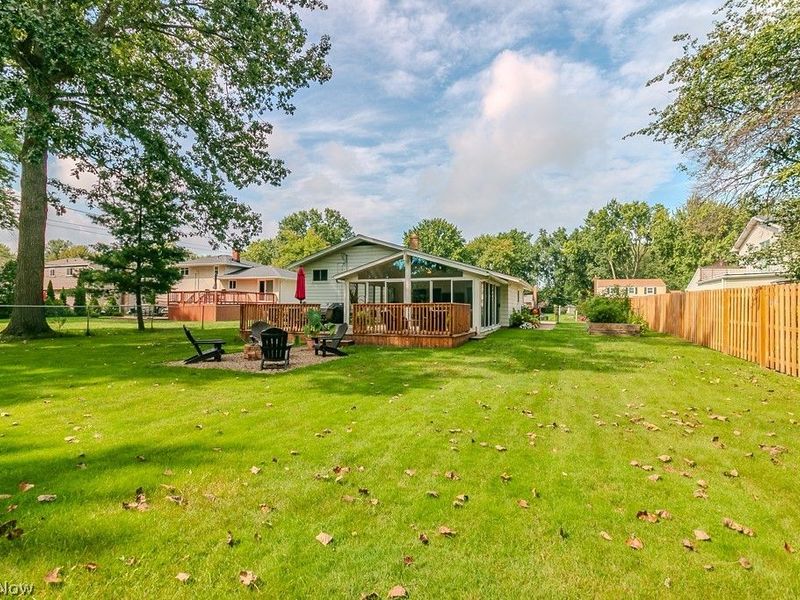 7085 Hoover Drive, Mentor, OH 44060 Photo 5