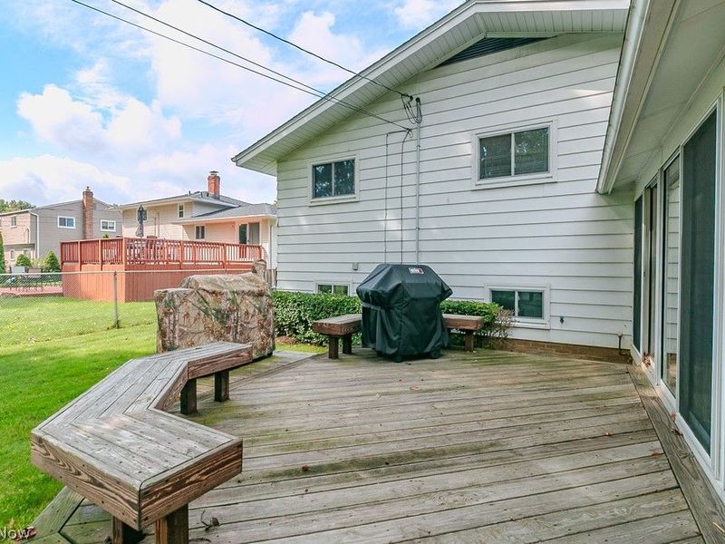 7085 Hoover Drive, Mentor, OH 44060 Photo 9