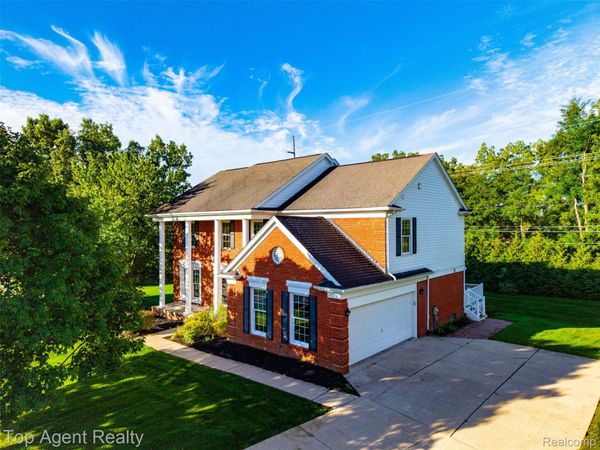 1727 Hillcrest Drive, Rochester Hills, Mi 48306