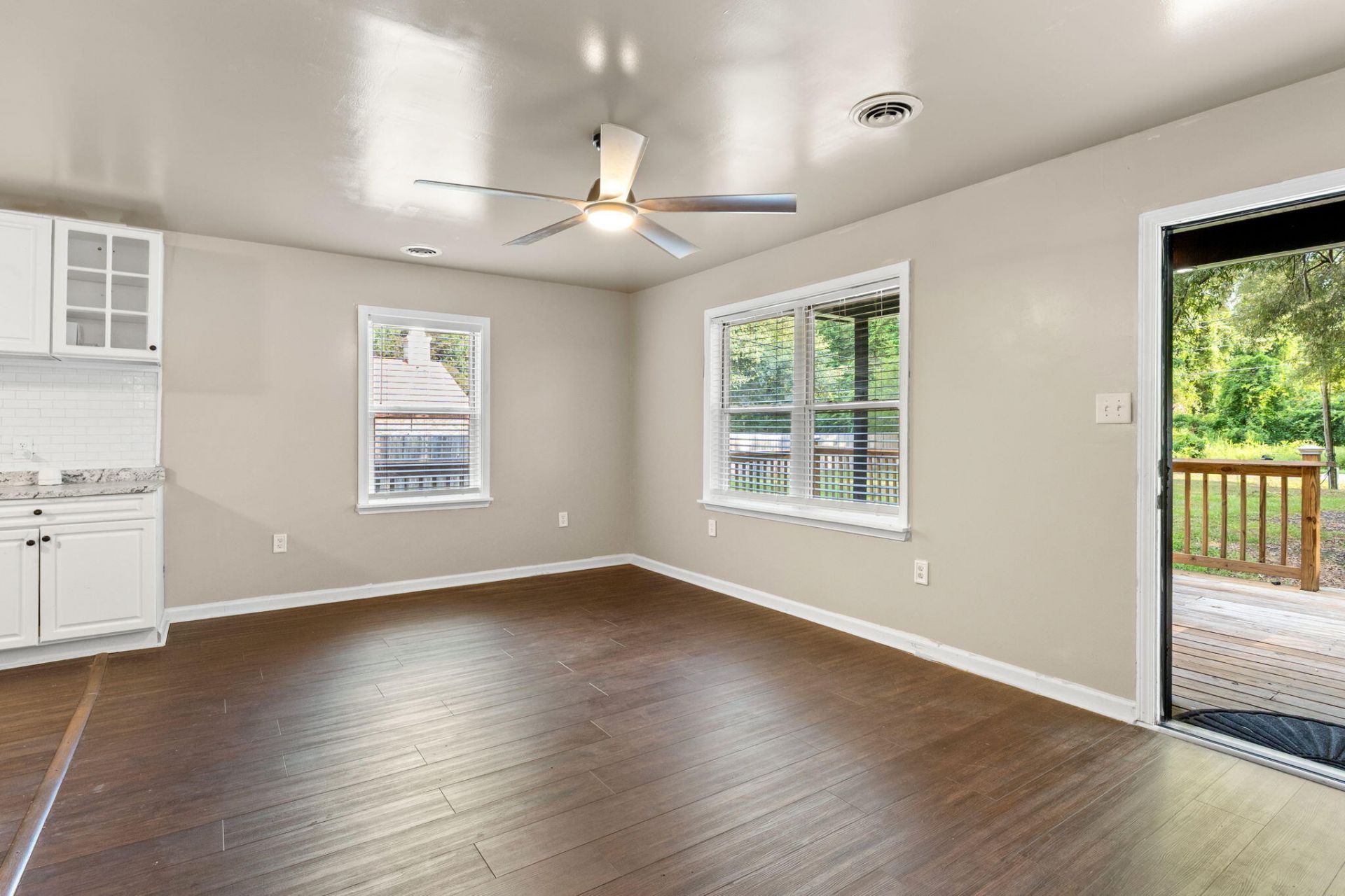 1416 Russellville Road Photo 4