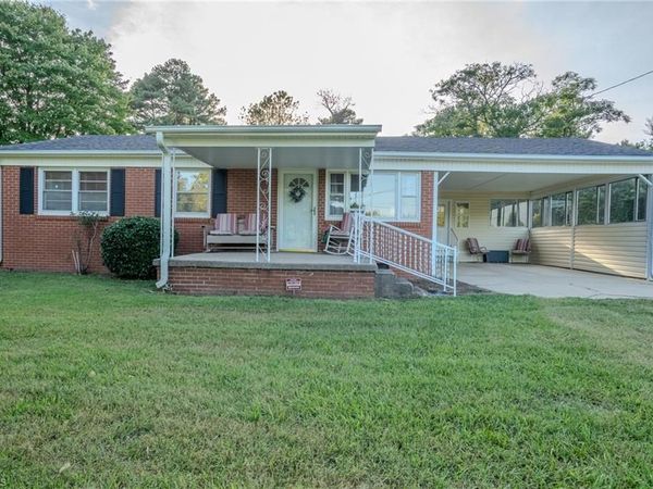 7805 Jackson School Road , Browns Summit, NC 27214