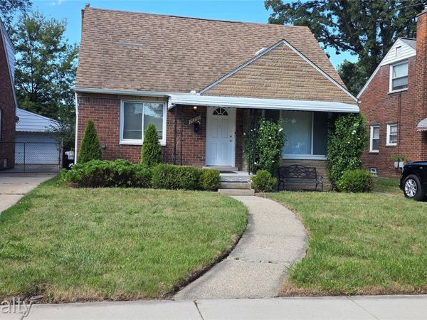 16735 Lincoln Avenue SE, Eastpointe, Mi 48021