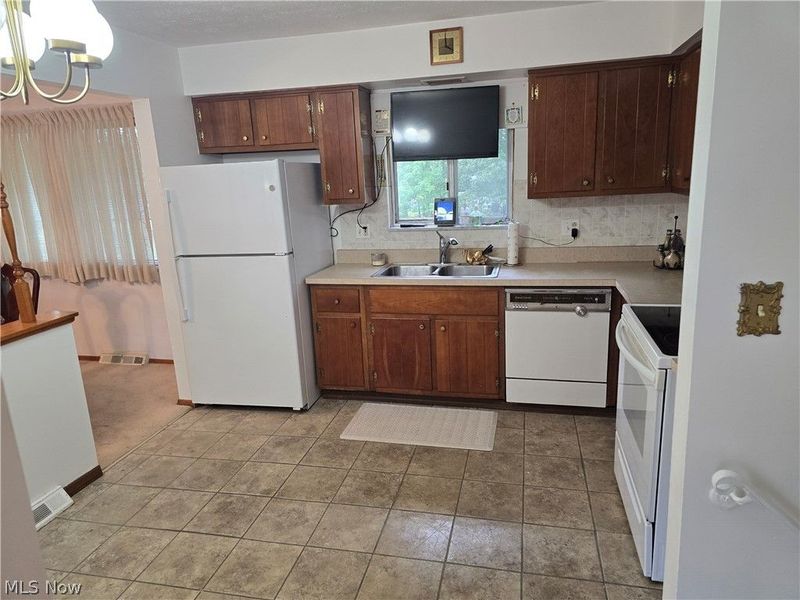 6254 S Perkins Road, Bedford Heights, OH 44146 Photo 6