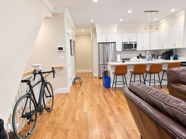 470-472 Green Street, Unit 1, Cambridge, MA 02139