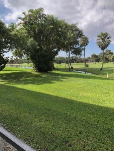 3980 Oaks Clubhouse Drive, Unit 101, Pompano Beach, FL 33069 Photo