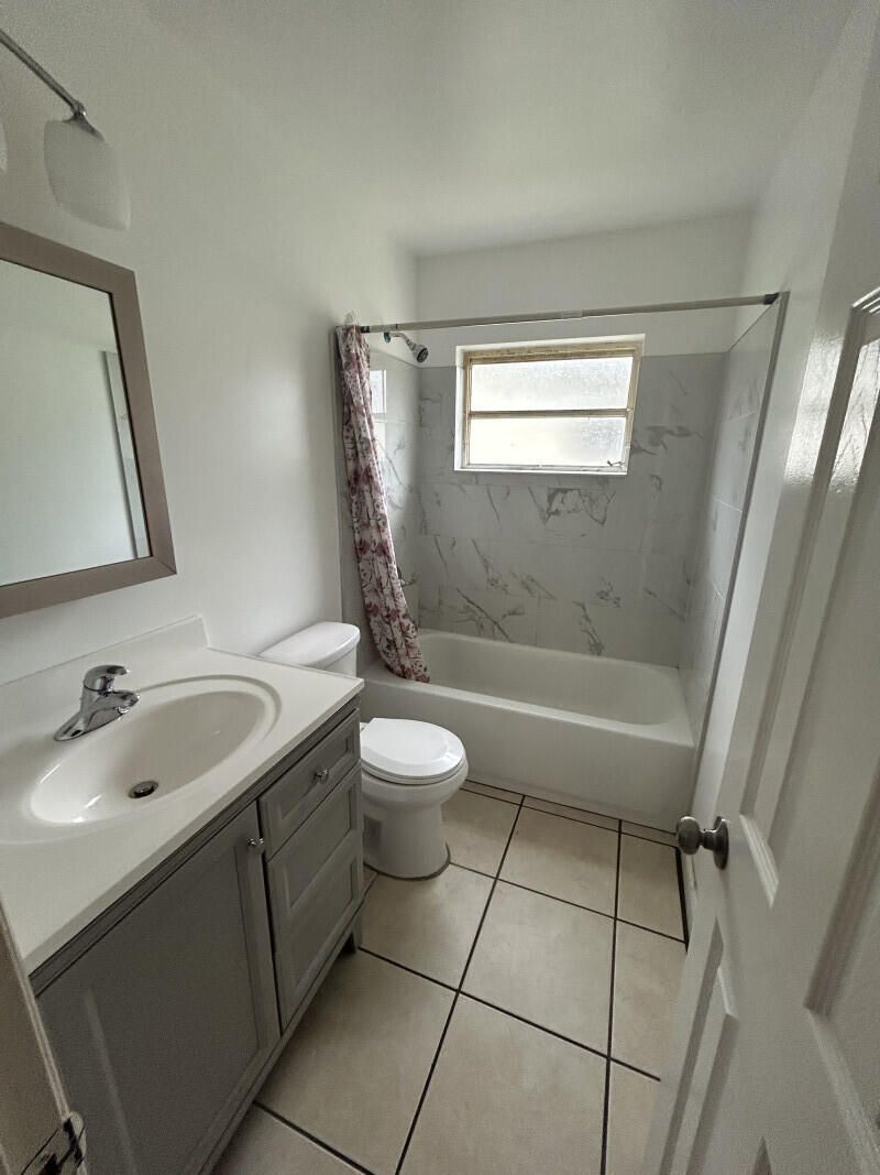506 Holly Avenue, Unit A/B, Fort Pierce, FL 34982 Photo