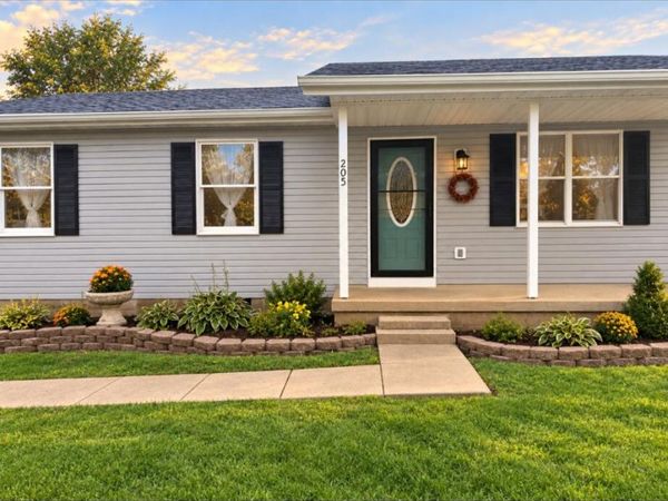 205 Prospect Street, Mechanicsburg, OH 43044