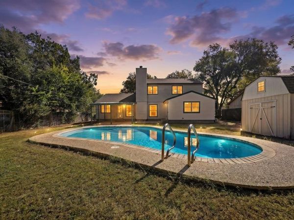 1702 Oakridge DR, Round Rock, TX 78681