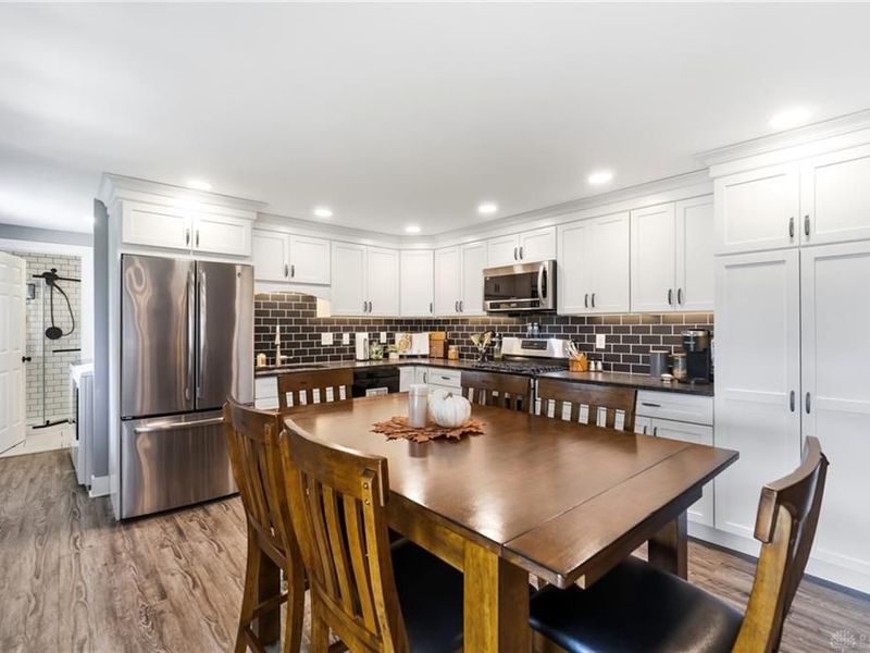 6906 Michelle Place, Clayton, OH 45322 Photo 14