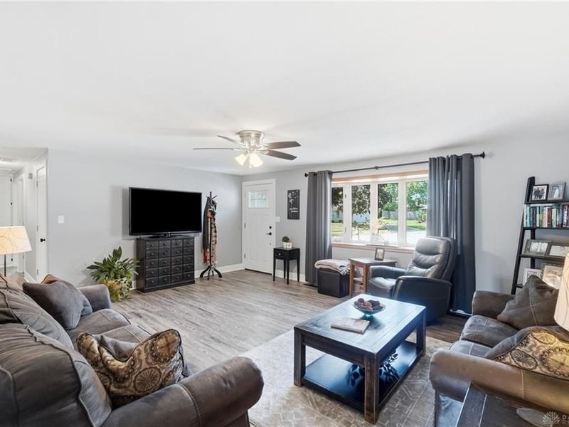 6906 Michelle Place, Clayton, OH 45322 Photo 8