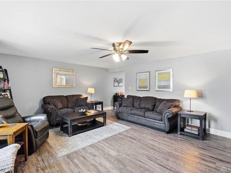 6906 Michelle Place, Clayton, OH 45322 Photo 9