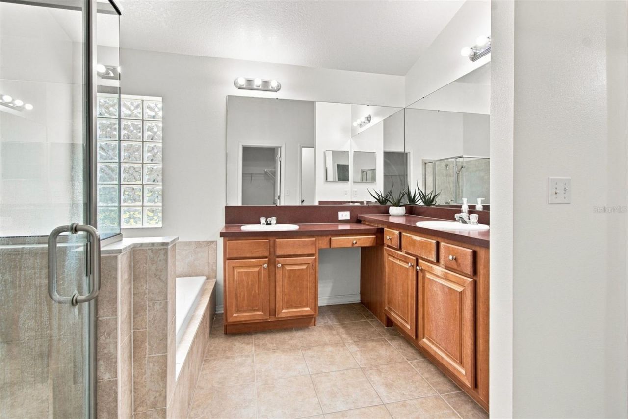 24132 Denali Court, Lutz, FL 33559 Photo