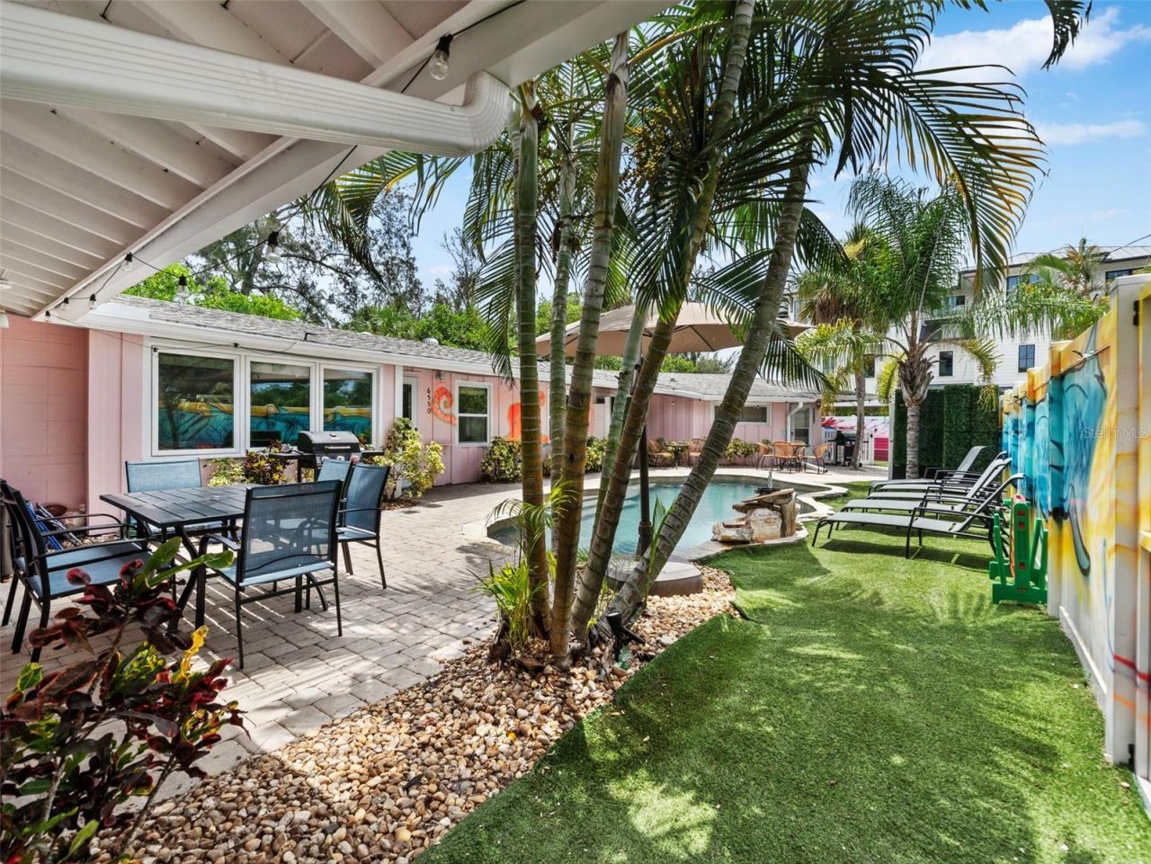 6550 Sabal Drive, Sarasota, FL 34242 Photo