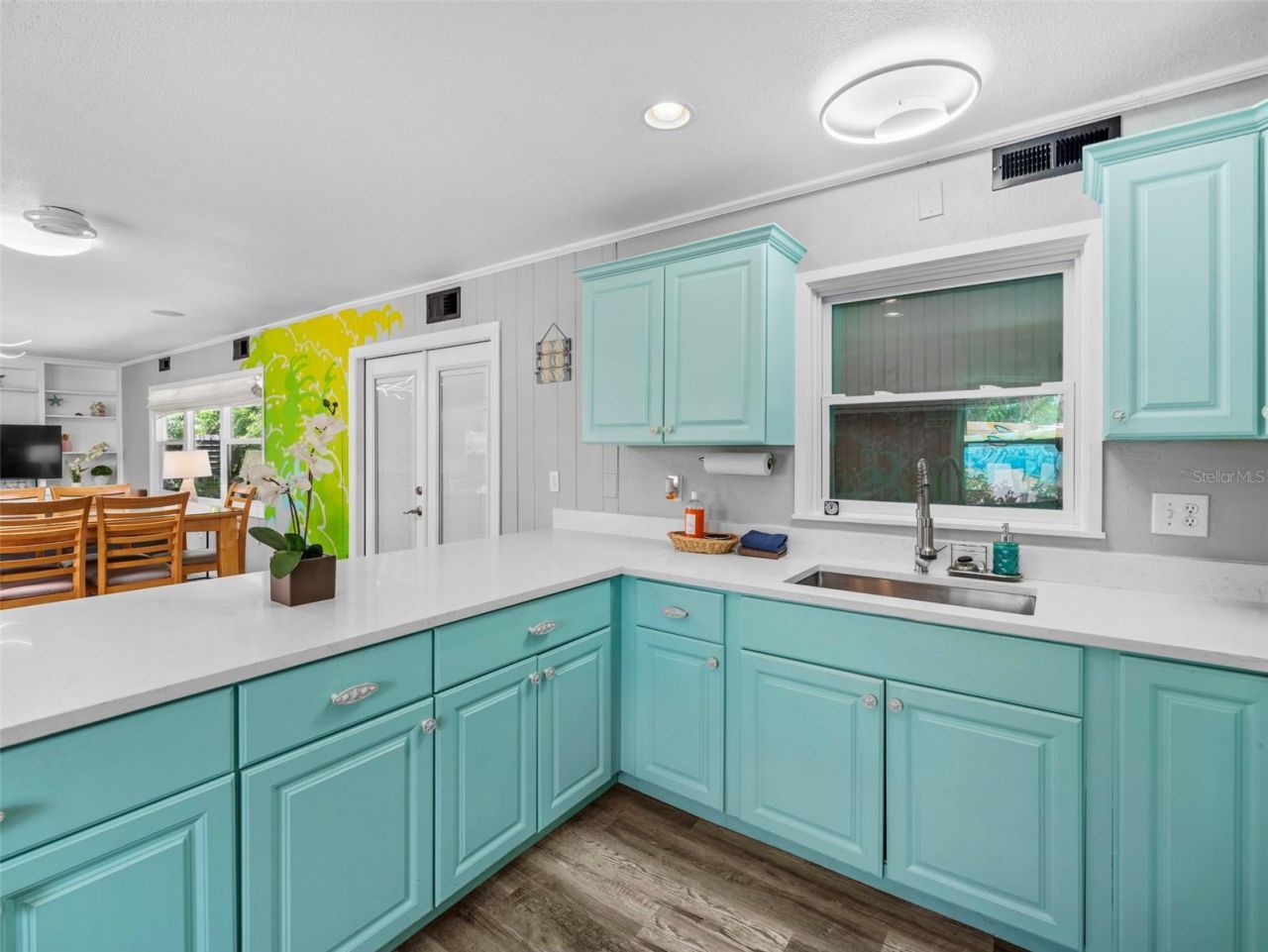 6550 Sabal Drive, Sarasota, FL 34242 Photo