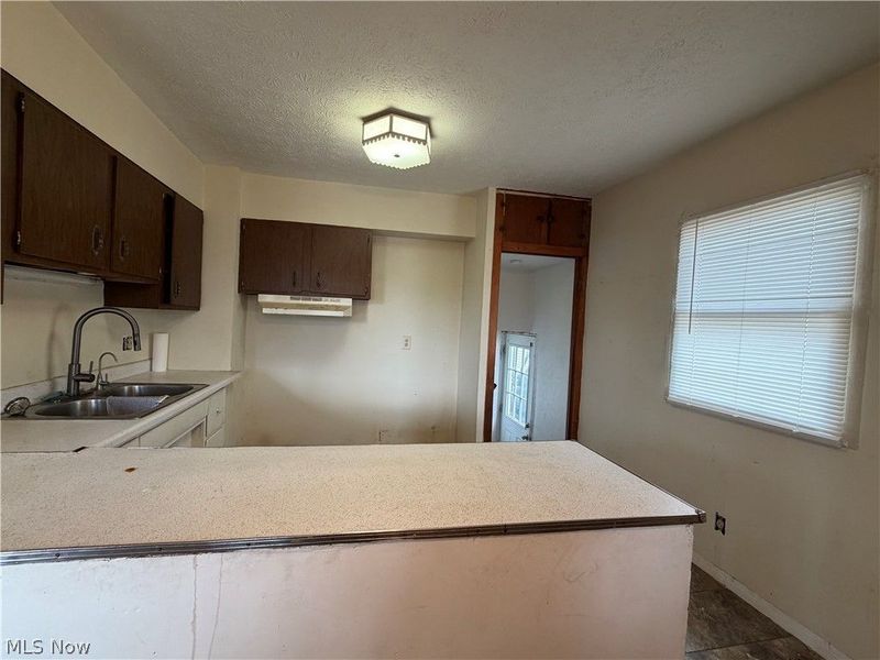 1202 N Uhrich Street, Uhrichsville, OH 44683 Photo 11