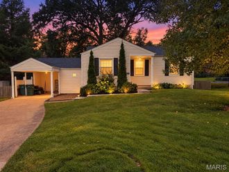 704 Lanvale Drive Saint Louis, MO 63119