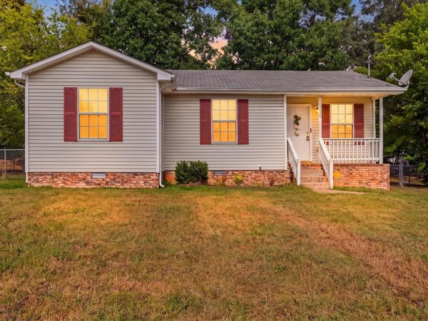 1028 Bush Ave, Oak Grove, KY 42262