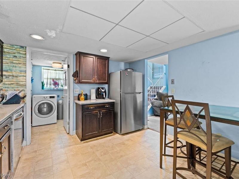 8851 Holly Lane, Olmsted Falls, OH 44138 Photo 10