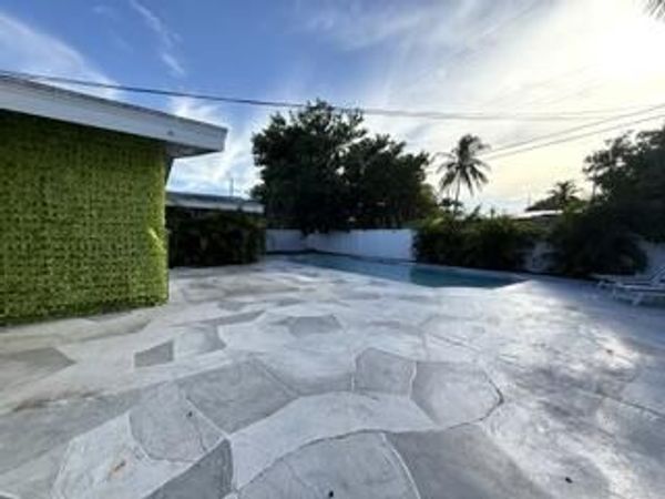 4411 NE 13TH Terrace, Oakland Park, FL 33334