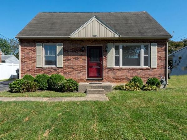303 GREYSTONE ROAD, YORK, PA 17402