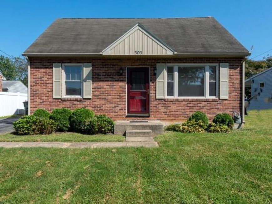 303 Greystone Road, York, PA 17402 Main Photo