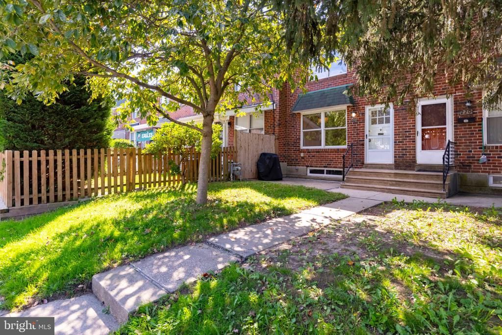 222 E PARK AVENUE , AMBLER, PA 19002
