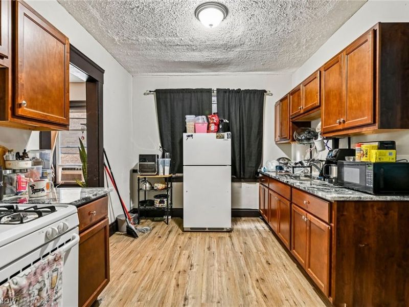 1362 W 93rd Street, Cleveland, OH 44102 Photo 10