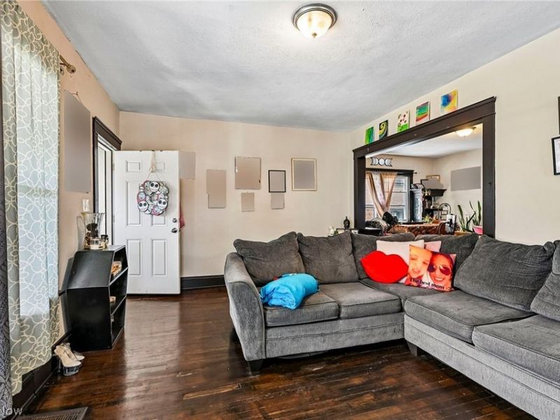 1362 W 93rd Street, Cleveland, OH 44102 Photo 4