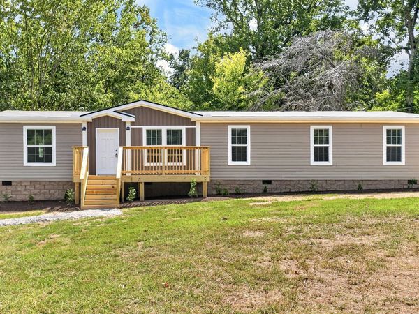 3479 Lake Rd, Woodlawn, TN 37191