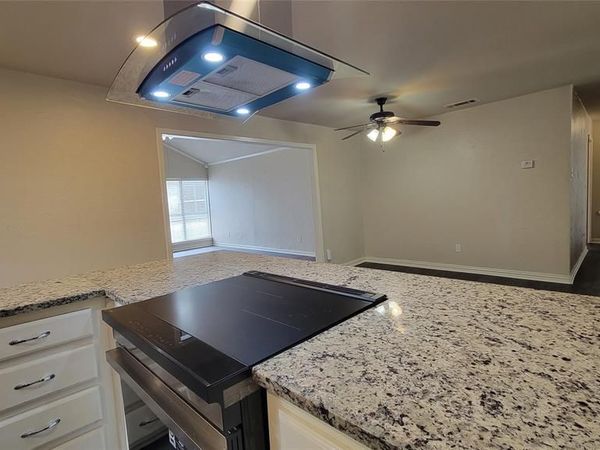 3085 Windmill Lane, Farmers Branch, TX 75234