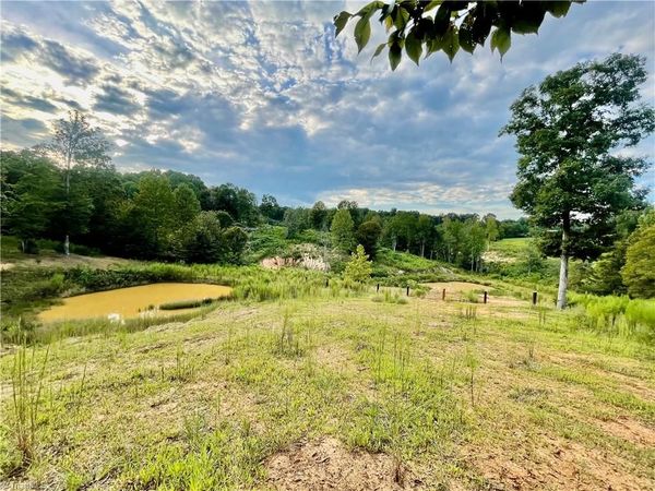 325 Ellas Lane , Roaring River, NC 28669