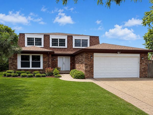 11 Birchwood Avenue , Deerfield, IL 60015