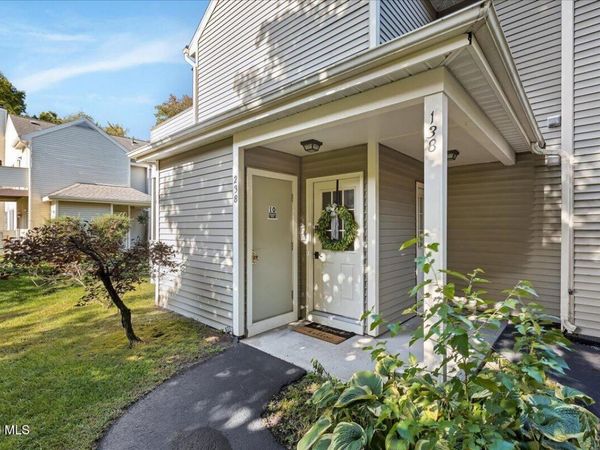 238 Monmouth Way, Clifton Park, NY 12065