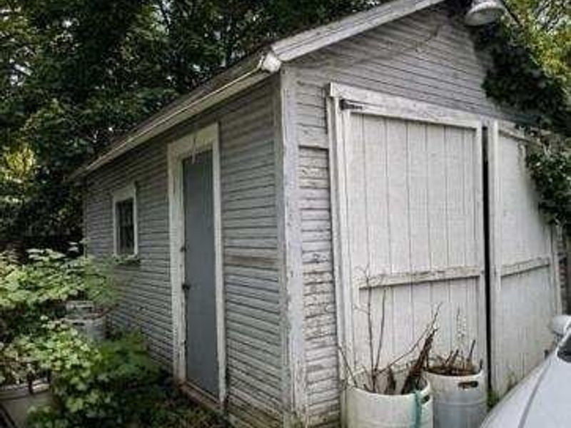 1025 S Freedom Avenue, Alliance, OH 44601 Photo 10
