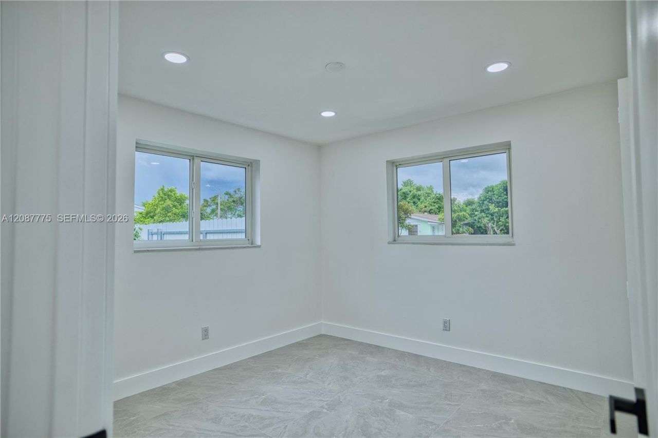 11301 SW 201st St, Miami, FL 33189 Photo