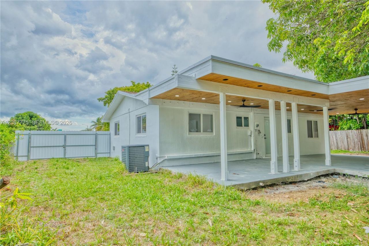 11301 SW 201st St, Miami, FL 33189 Photo