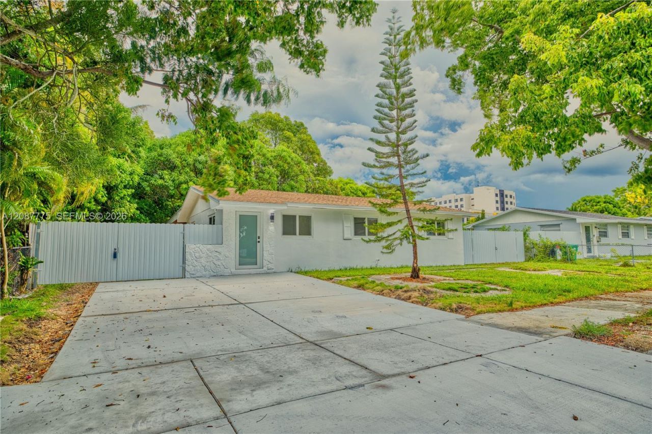 11301 SW 201st St, Miami, FL 33189 Photo