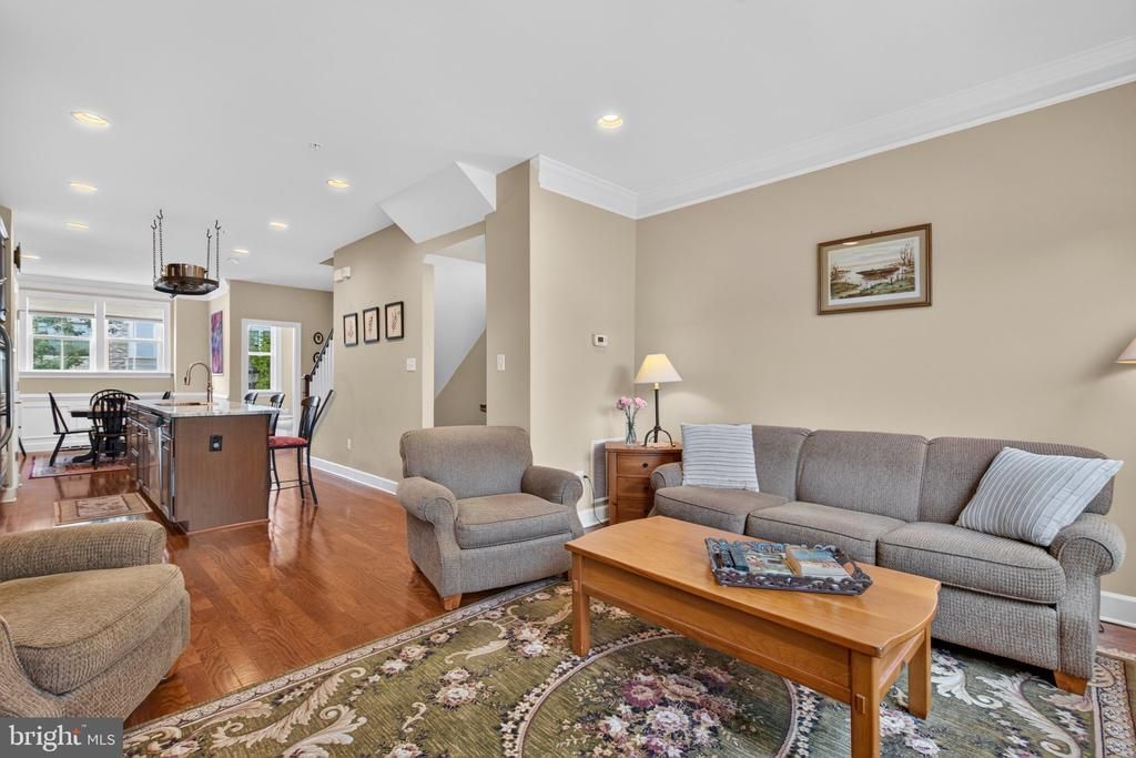 4644 WOODBERRY STREET, RIVERDALE, MD 20737