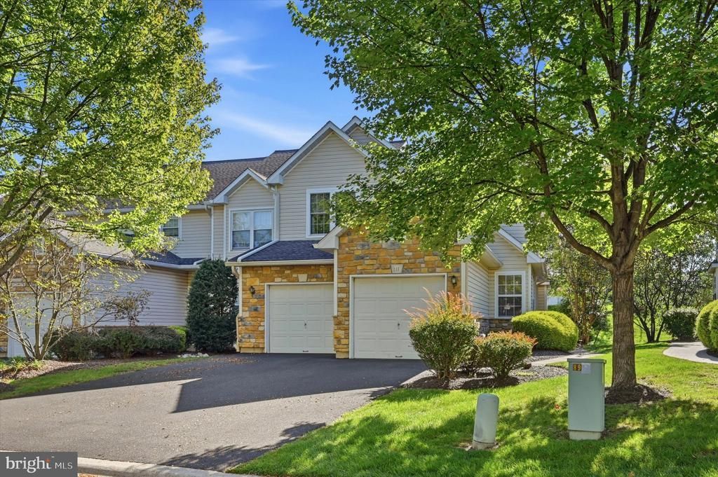 111 GLENEAGLES DRIVE, BLUE BELL, PA 19422