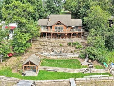 1502 WYNONAH DRIVE, AUBURN, PA 17922