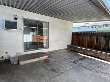 223 Smithridge Park, Reno, NV 89502 Photo