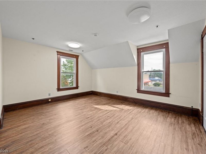 1455 Lander Road, Mayfield Heights, OH 44124 Photo 28